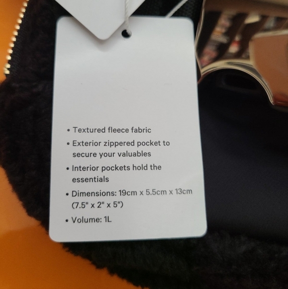 Lululemon everywhere belt bag fleece black&gold - Picture 4 of 5